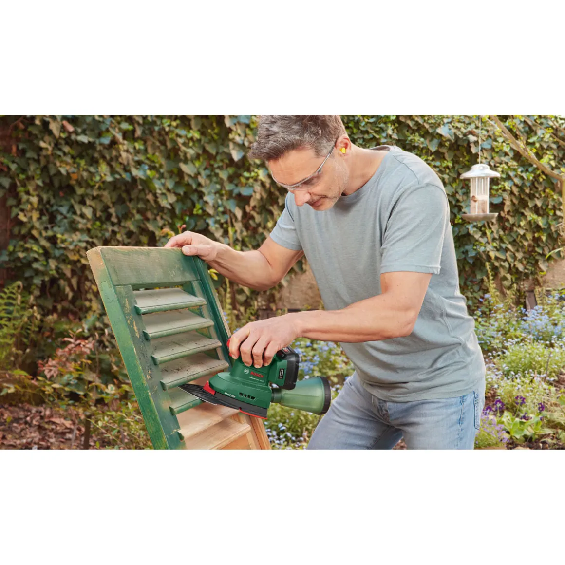 Bosch Multischleifer UniversalSander 18V-10