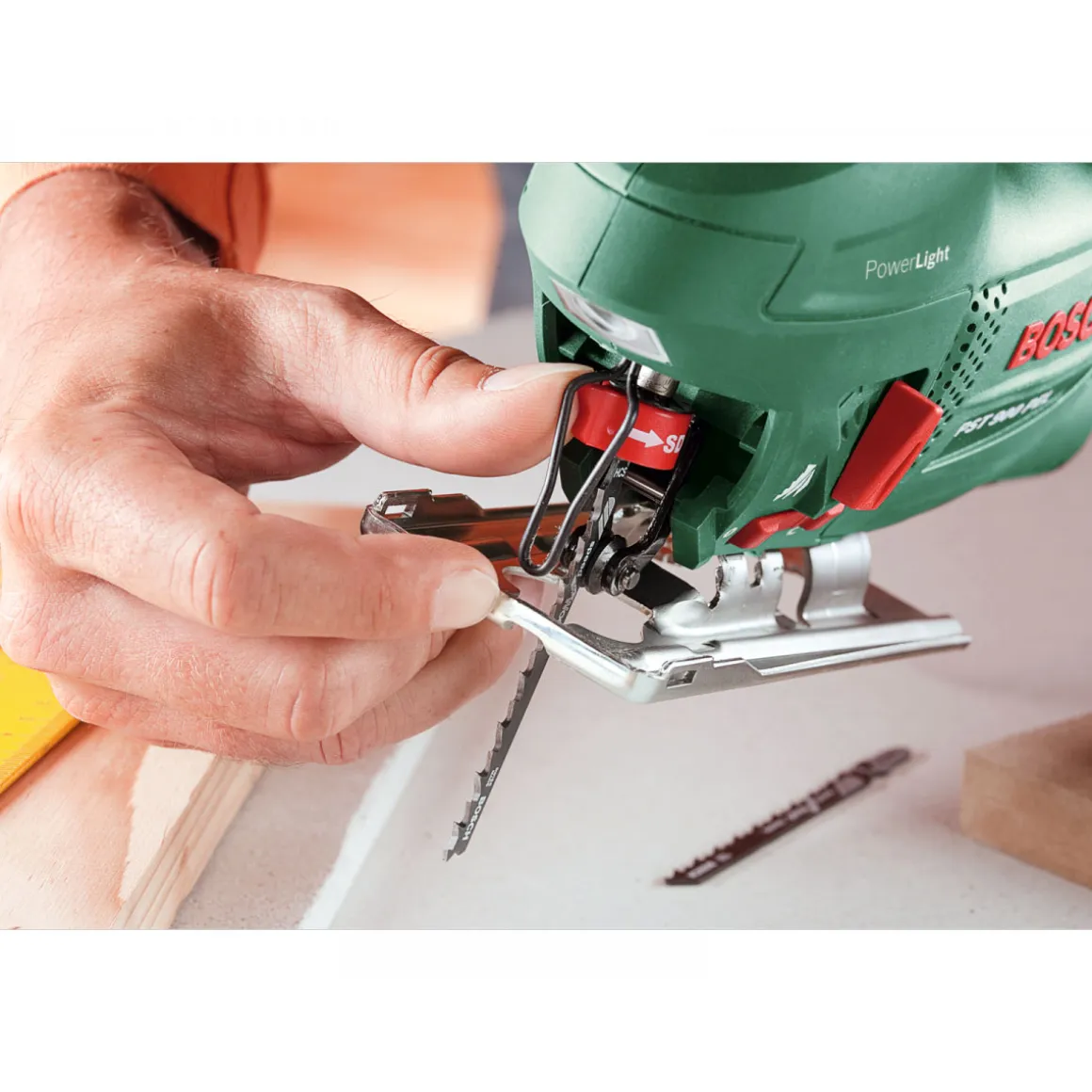Bosch Stichsäge PST 900 PEL