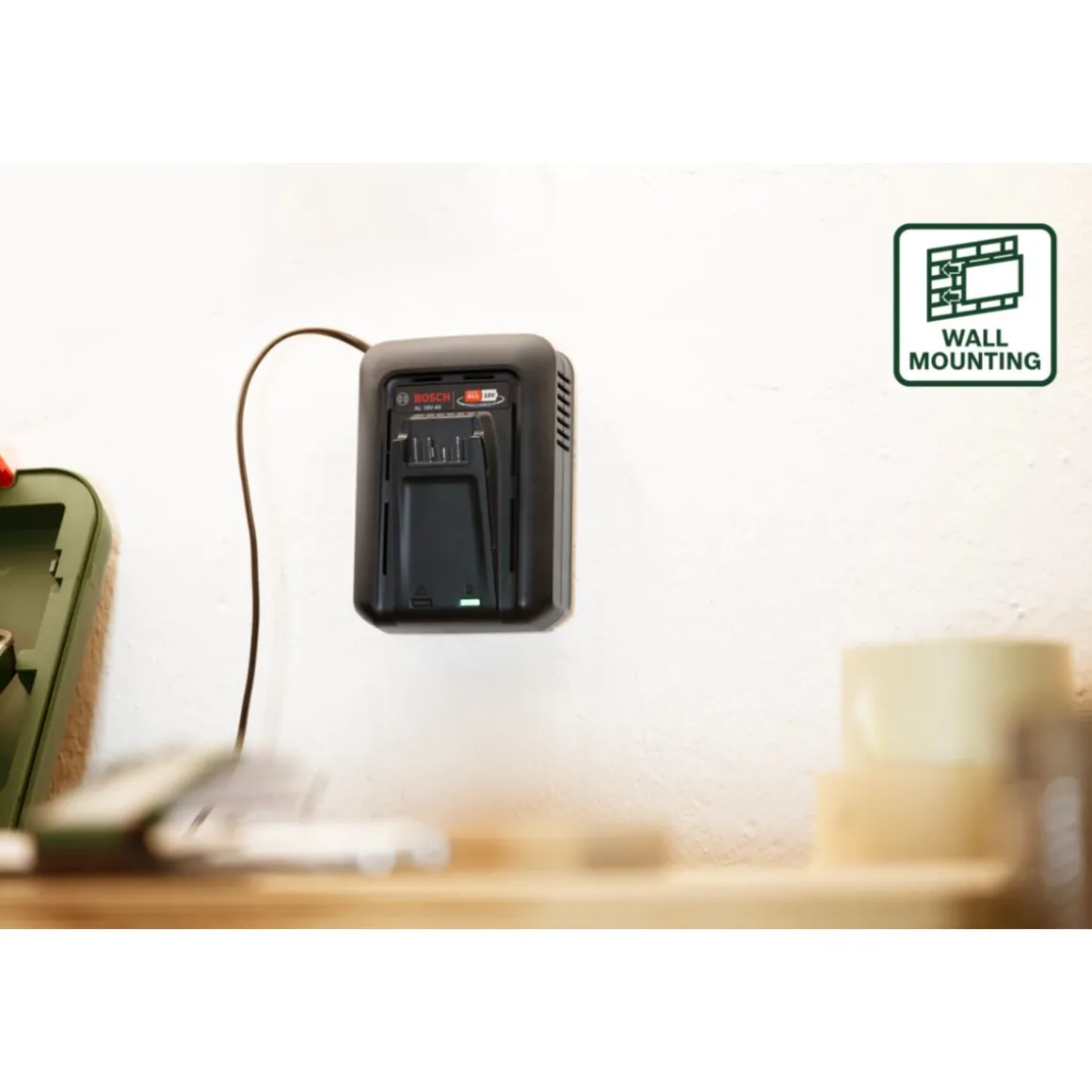 Bosch Akku Starter-Set 18V, 4,0 Ah Akku Ladegerät 18V-44