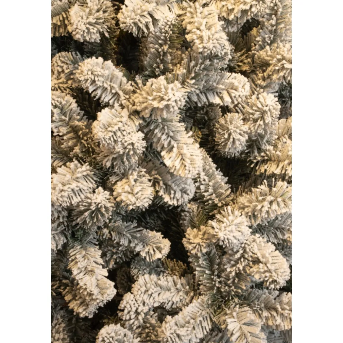 Charlton Weihnachtsbaum grün mit Schneeffekt 185x115 cm