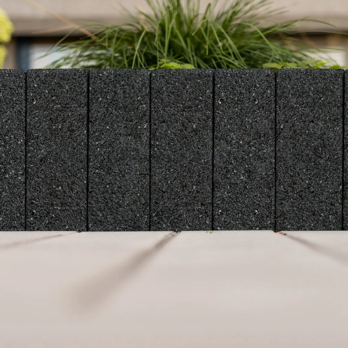 Diephaus Mauerstein Blasted Basalt 40 x 10 x 10 cm