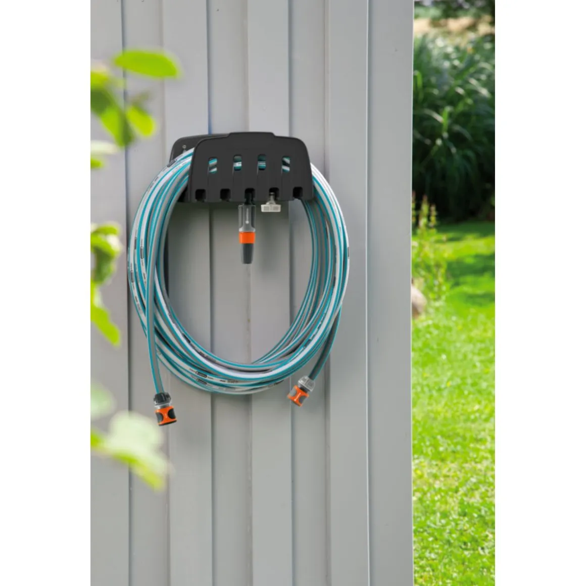 Gardena Wandschlauchhalter mit Schlauch