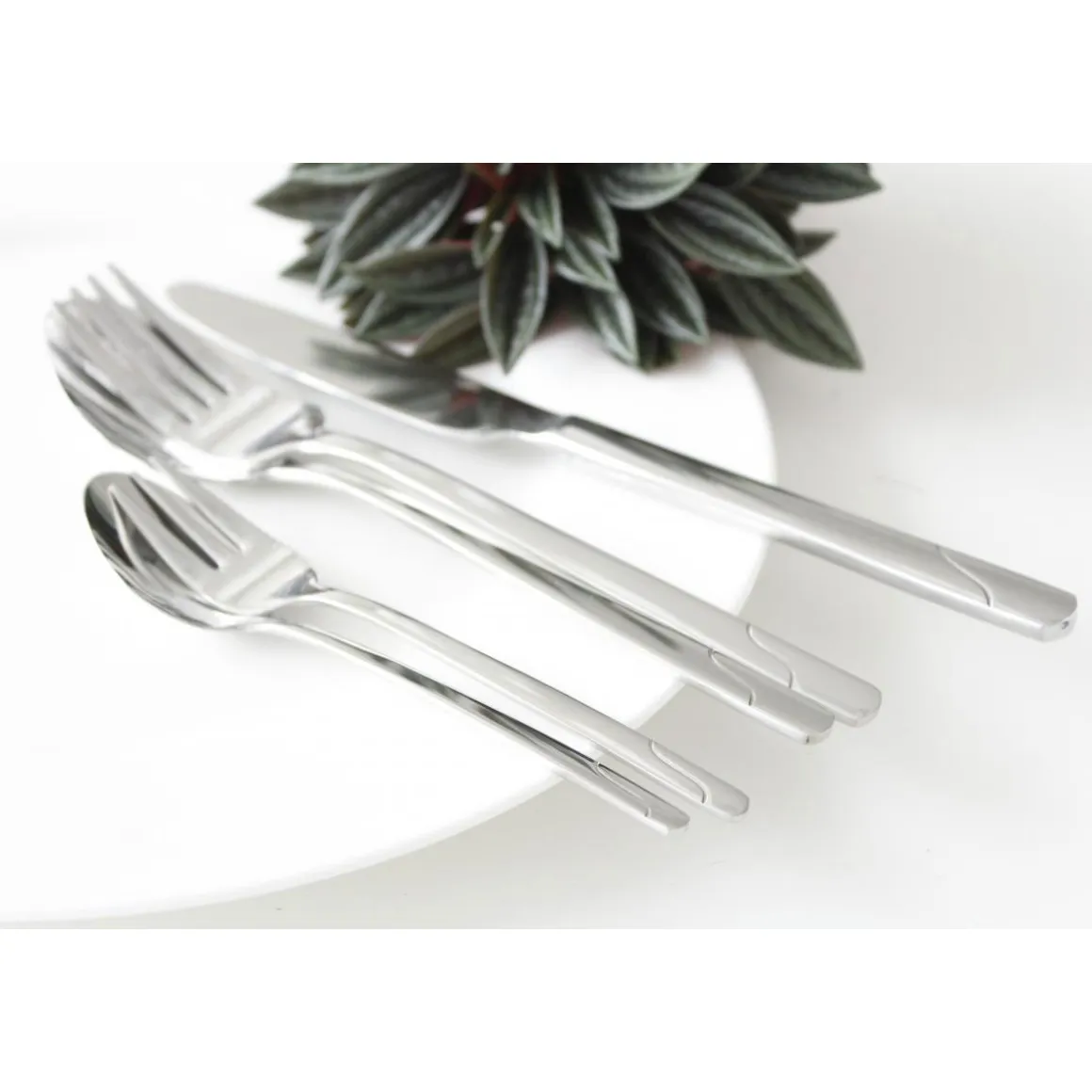 Mulex Besteckset „New Jersey 18/0“ poliert, 30-teilig, im Geschenkkarton