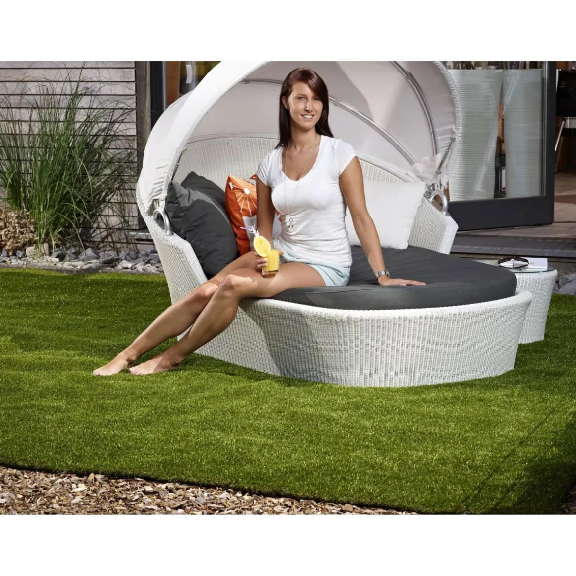 Rasen Deluxe Kunstrasen Basic mit Noppen 133 x 300 cm
