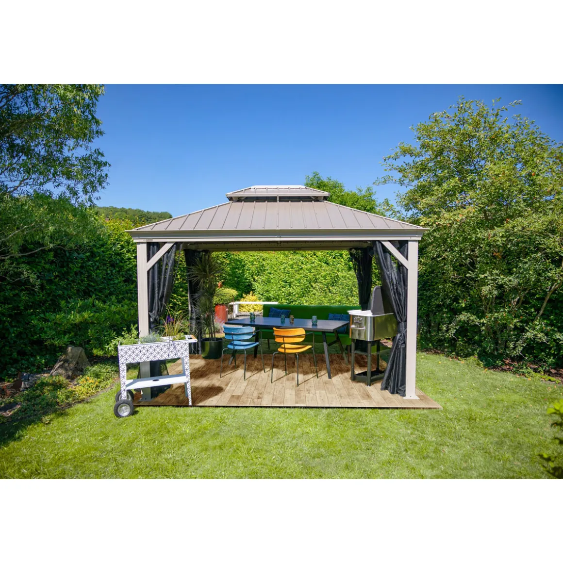 Sojag Pavillon Messina 1012 inkl. Moskitonetz 298x363x291,5cm Champagner