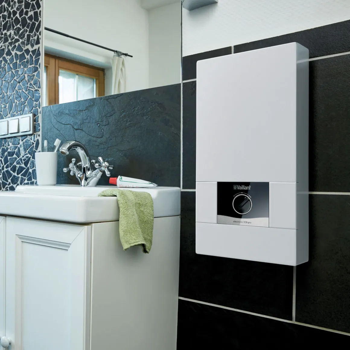 Vaillant Elektronischer Durchlauferhitzer VEDE21/8PRO 21 KW