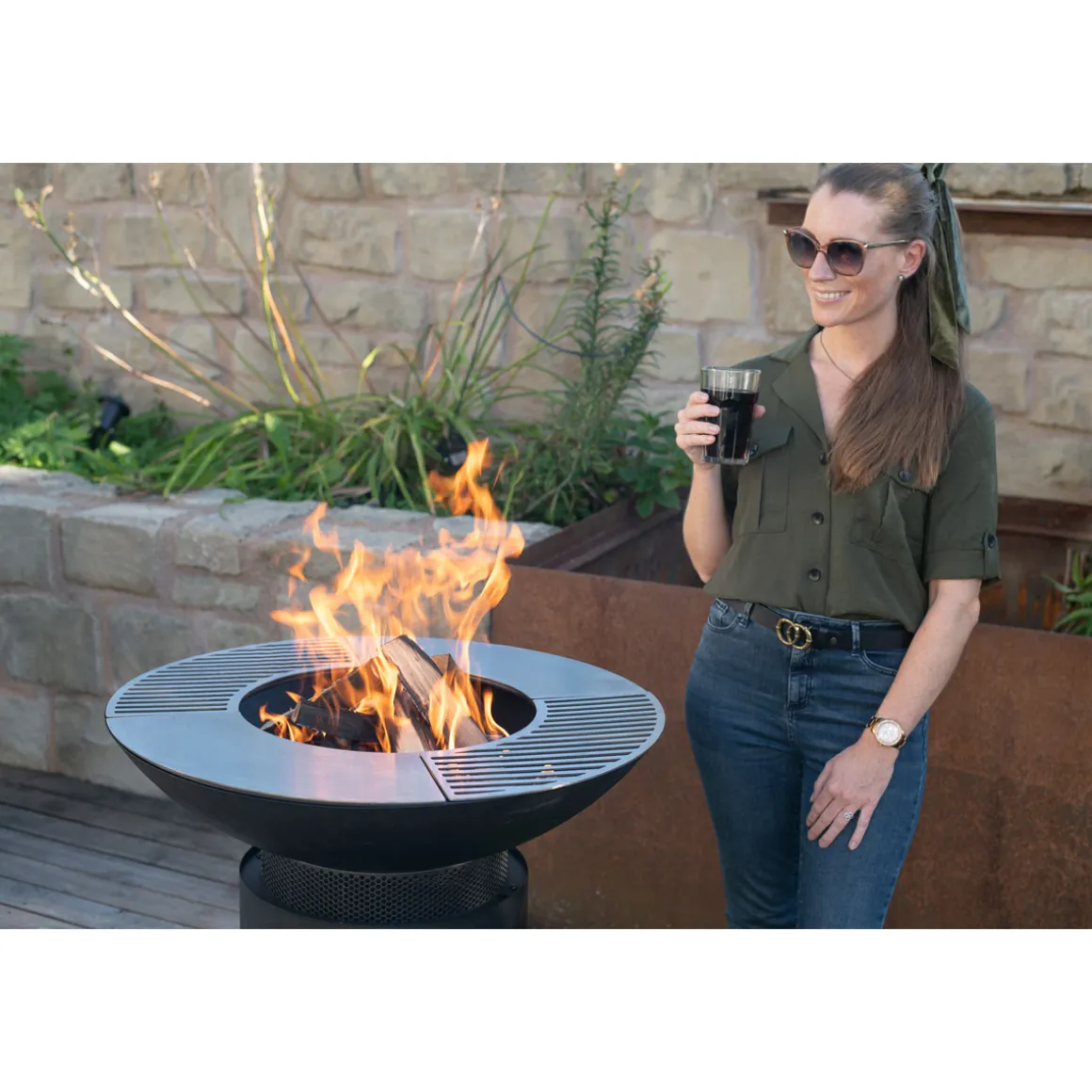 Westmann Feuerschale Feuerstelle inkl. Grillrost 75x75x94cm Schwarz