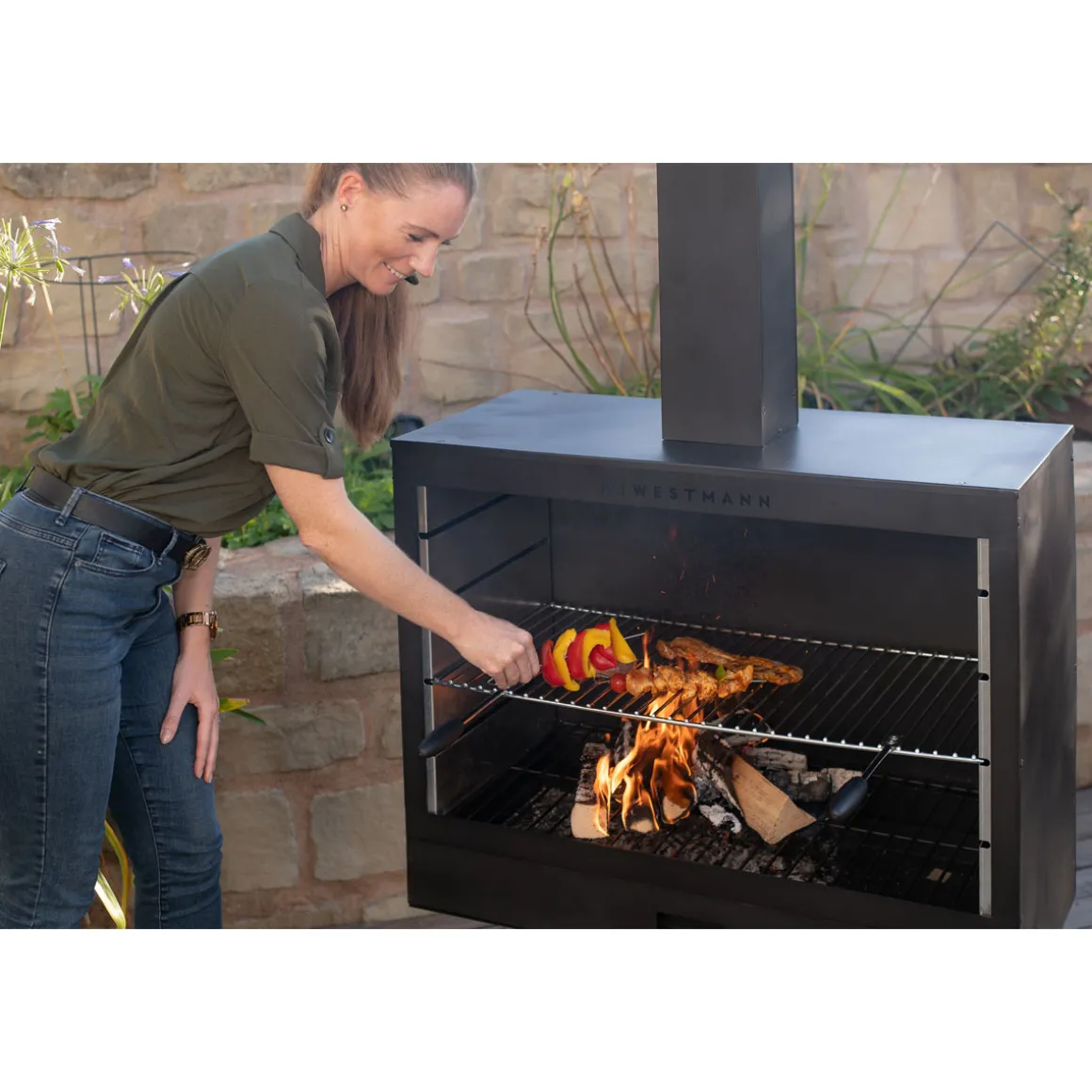Westmann Terrassenofen Gartenkamin inkl. Grillrost 50x90x160cm Schwarz